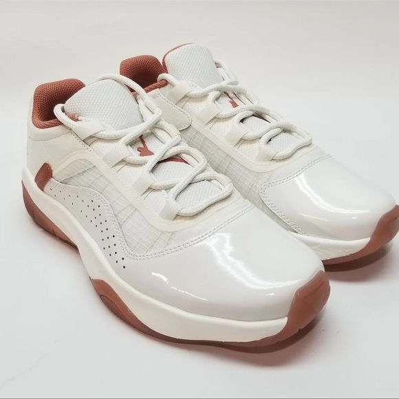 AIR JORDAN 11 CMFT SAIL/SKY J ORANGE LOW DV2629-108 Womens Size 9.5 Nike NEW - Picture 4 of 5